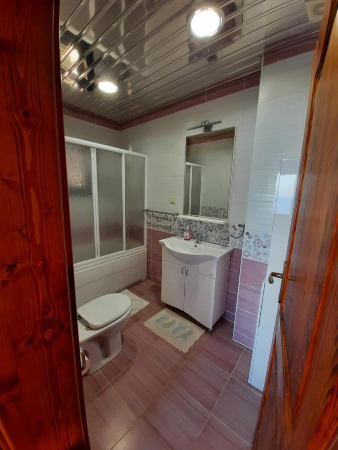 Villa Lipski スヴェティ・ステファン エクステリア 写真
